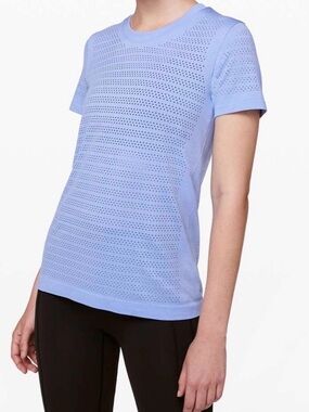 Lululemon Breeze By Short Sleeve *Squad
Hydrangea Blue